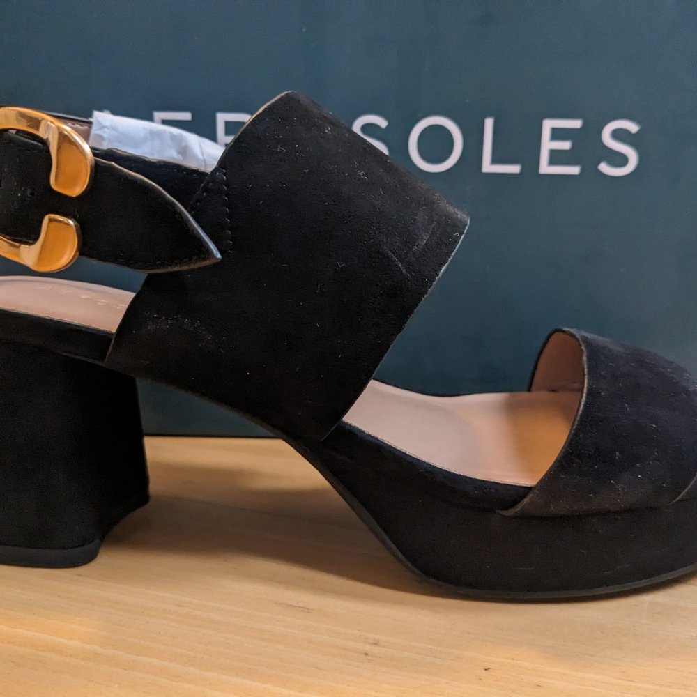 Aerosols Camera - Blk Suede NEW